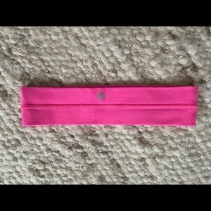Pink Lululemon headband 💕